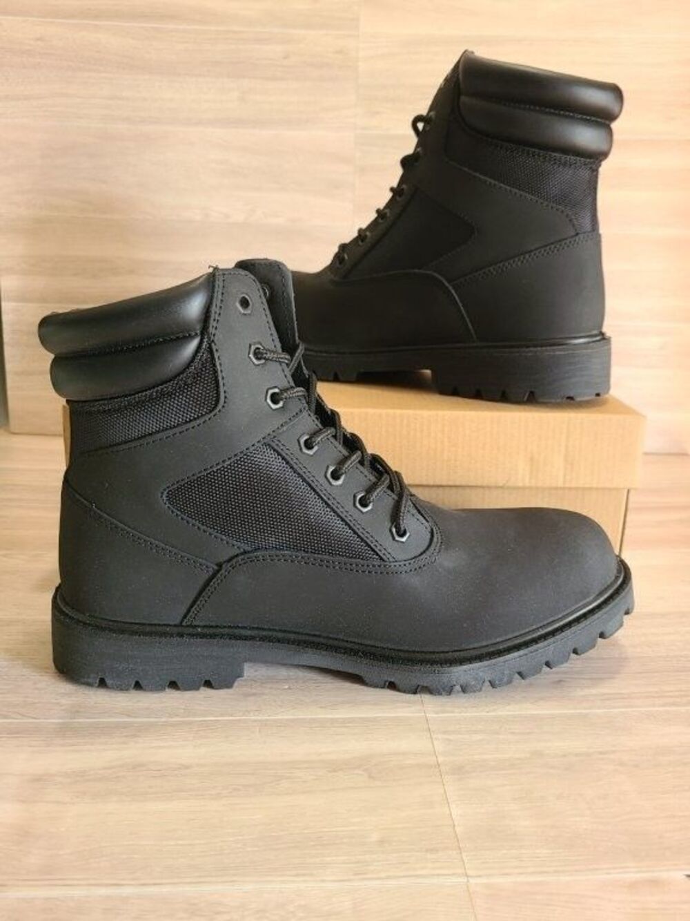 Smiths Workwear Mens Size 11 Black Leather Hiker Work Boots Vibram Sole NIB NWB